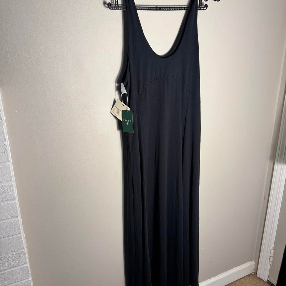 Halara Womens XL Black Sleeveless V-Neck Flowy Stretchy Maxi Dress Side Slit NWT